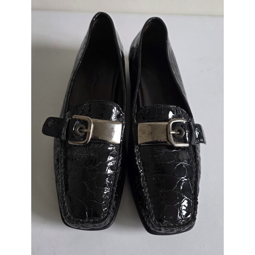 Stuart Weitzman Crocodile-Embossed Patent Leather Buckle Loafers Black Size 8